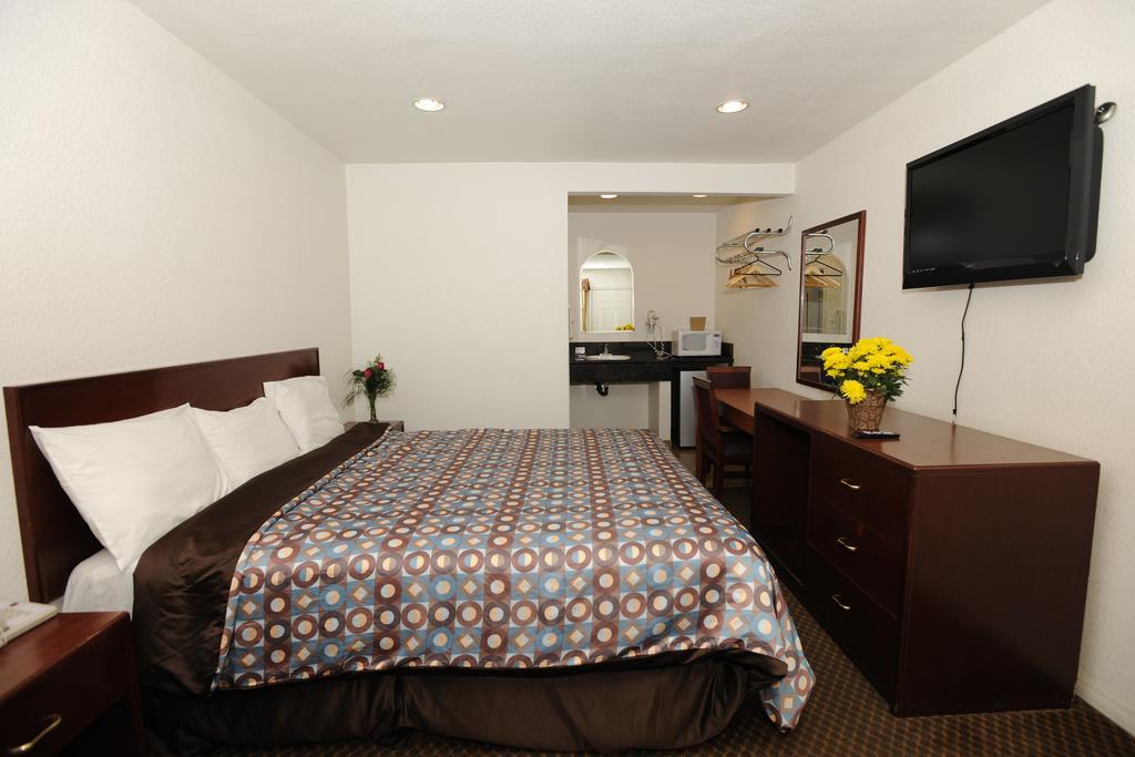 Victoria Motel Ventura Room photo