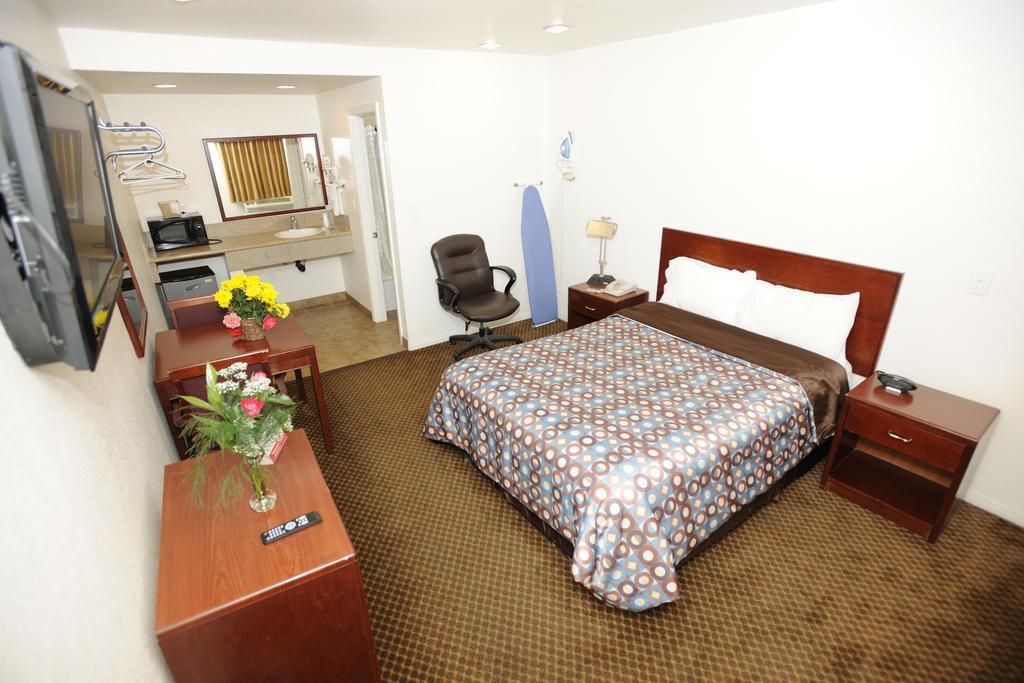 Victoria Motel Ventura Room photo