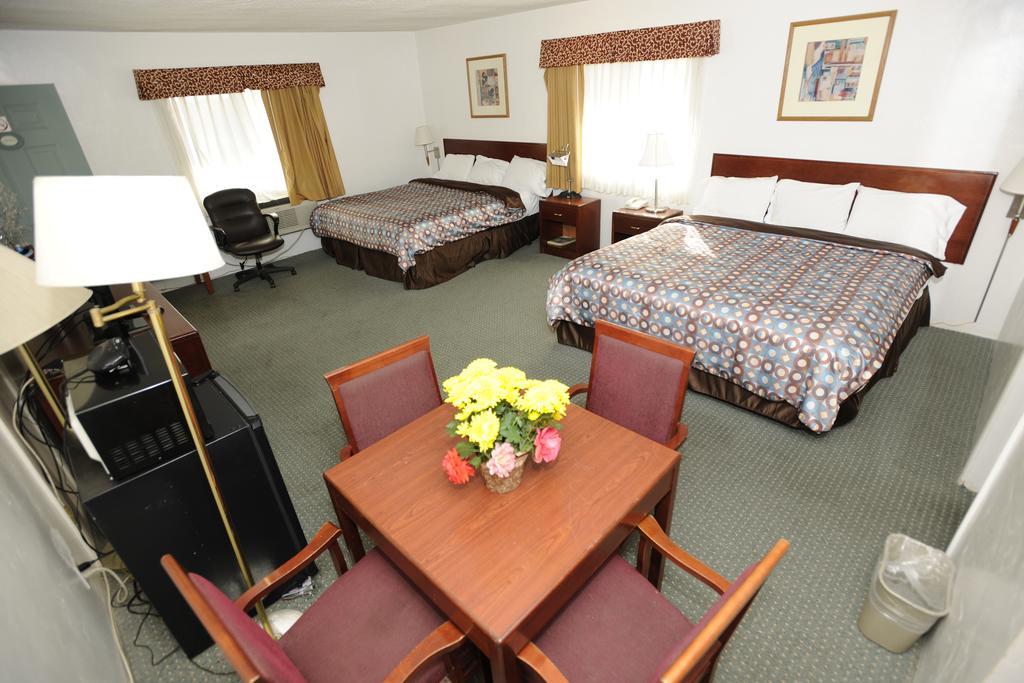 Victoria Motel Ventura Room photo